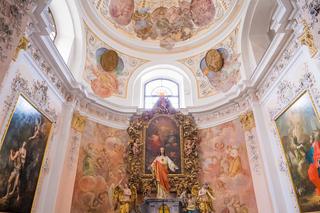 Opactwo w Henrykowie na Liście Pomników Historii. Dlaczego warto je odwiedzić? 