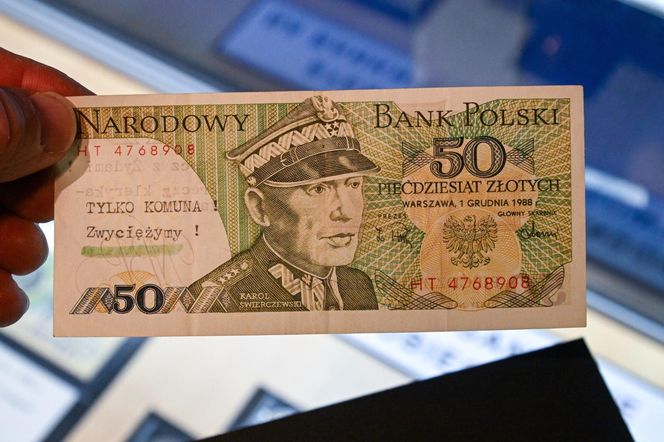 Wystawa banknotów opozycji antykomunistycznej w Szczecinie 