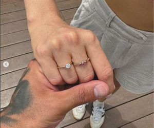 Błyskawiczna zmiana statusu. Akop Szostak w kwietniu się rozwiódł, a w czerwców oświadczył ponownie