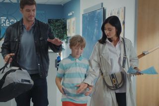 M jak miłość odc. 1838. Marcin (Mikołaj Roznerski), Iza (Adriana Kalska), Szymek (Staś Szczypiński)