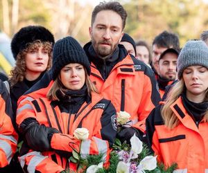 	Na sygnale, odc. 707. Martyna (Monika Mazur), Basia  (Anna Wysocka) Piotr (Dariusz Wieteska), Wanda  (Anna Lemieszek)