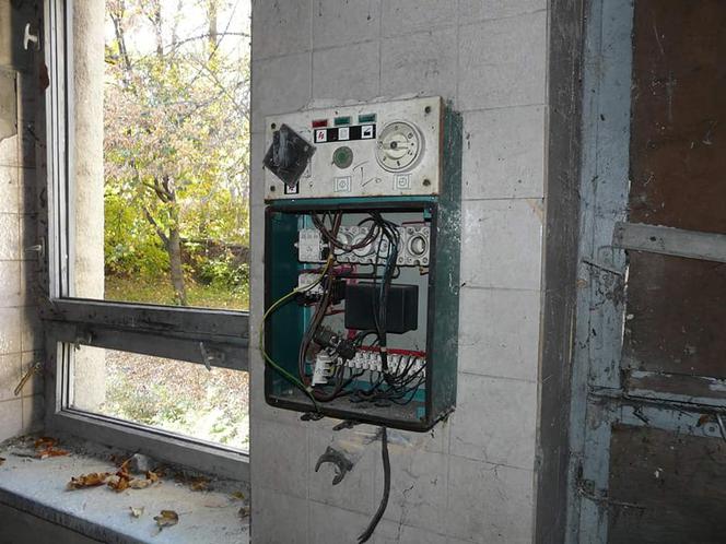 Opuszczony szpital w Zabrzu. Kiedyś świetna lecznica. Teraz odstraszająca ruina