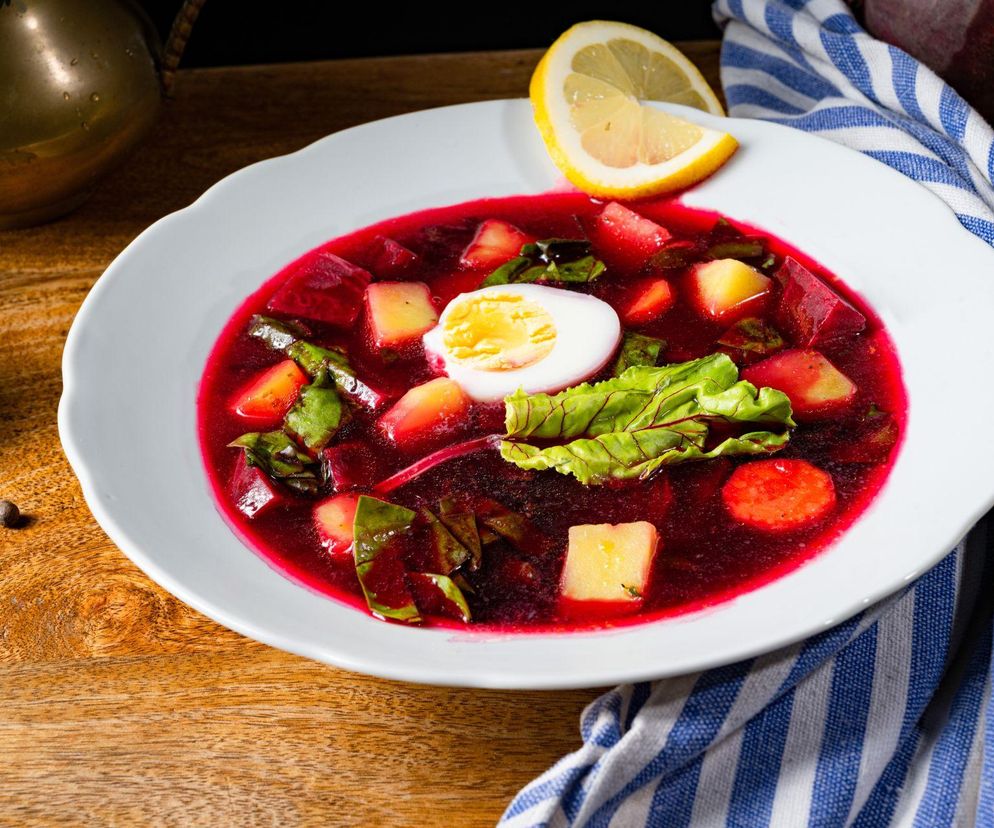 Botwinka po staropolsku – zupa, która smakuje tak dobrze, że łyżka sama wraca do talerza!