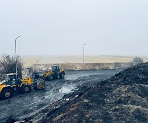 Zakończyło się dogaszanie pożaru na terenie sortowni śmieci w Bełżycach