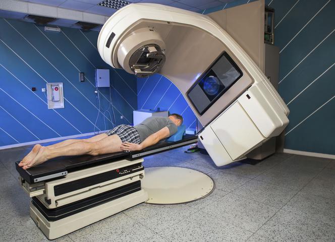 Radioterapia: promienie, które leczą raka i choroby nienowotworowe