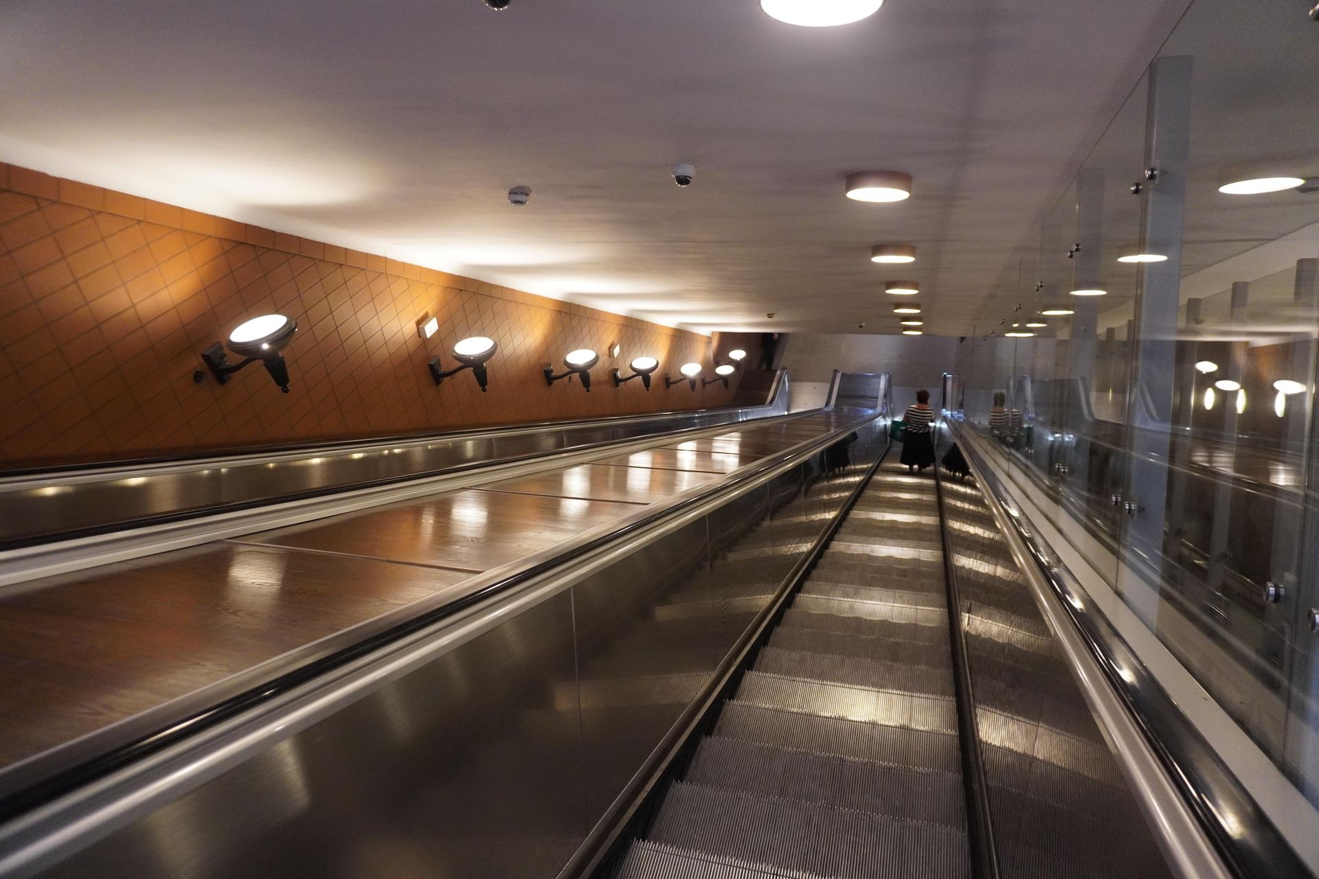 Najstarsze schody ruchome w Warszawie