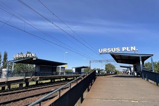 Ursus Północny - fatalny stan przystanku kolejowego 