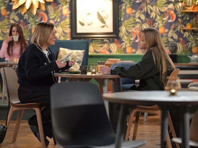 Pierwsza miłość, odcinek 4022: Marysia (Aneta Zając), Julka (Dąbrówka Kruk) 