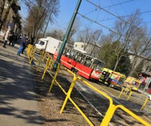 Wypadek w Świętochłowicach. Tramwaj wjechał w ciężarówkę