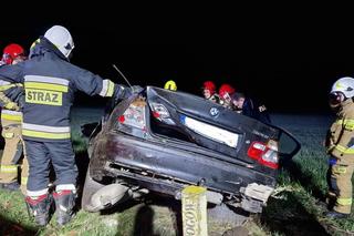 Śmiertelny wypadek pod Skwierzyną! BMW rozpadło się na części po zderzeniu z sarną [ZDJĘCIA]