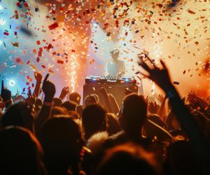 Tego jeszcze nie grali! Polska piosenka religijna na festiwalu Tomorrowland. Tłum oszalał