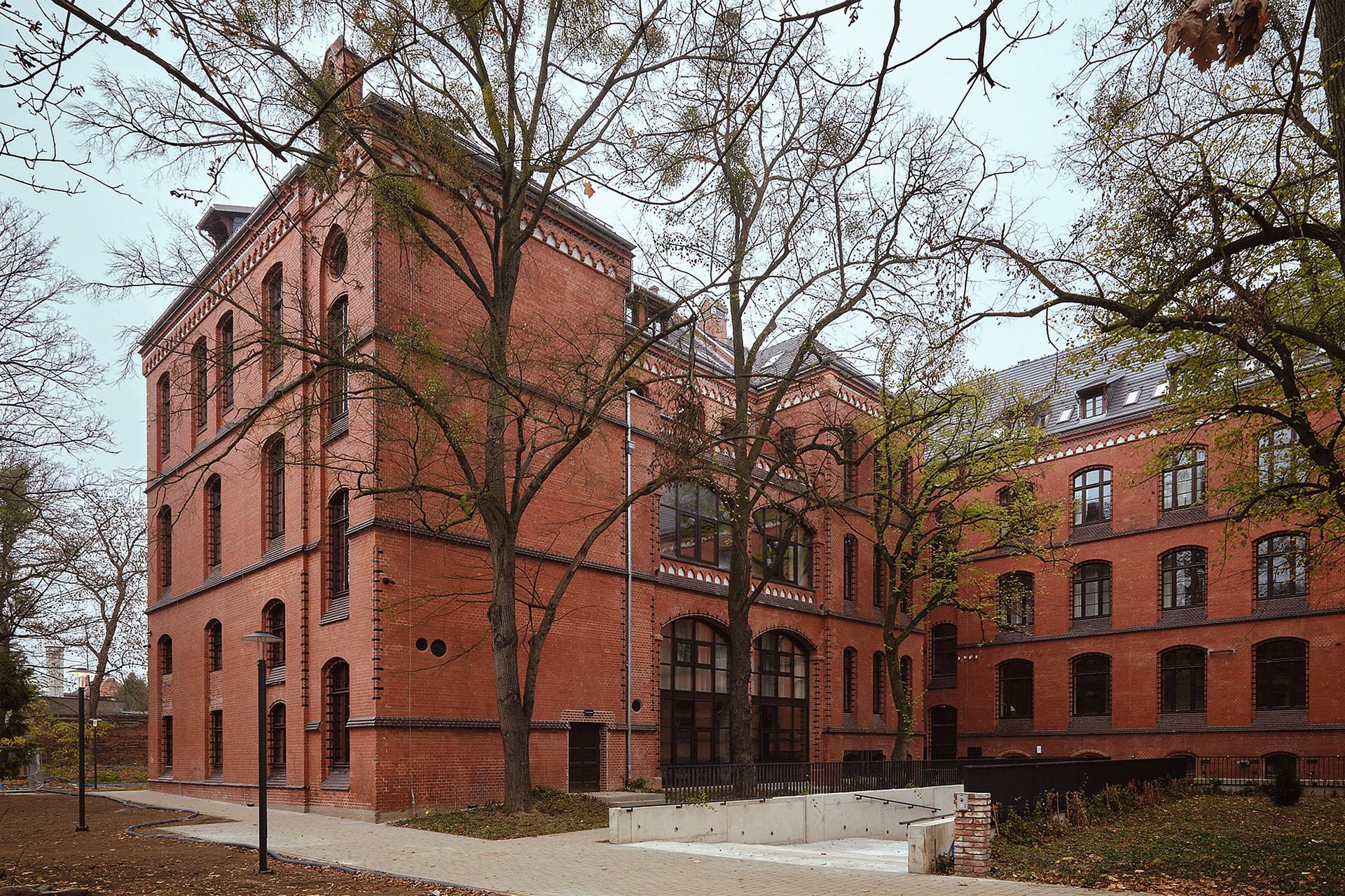 Przebudowa klasztoru we Wrocławiu