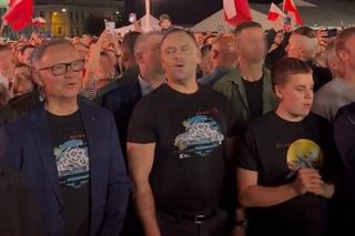 Karol Nawrocki śpiewa (nie)zakazane piosenki