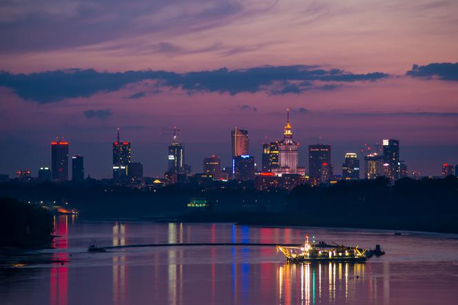 Wisła nocą w Warszawie