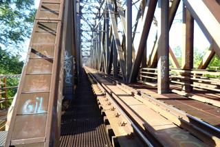 Most kolejowy w Toruniu