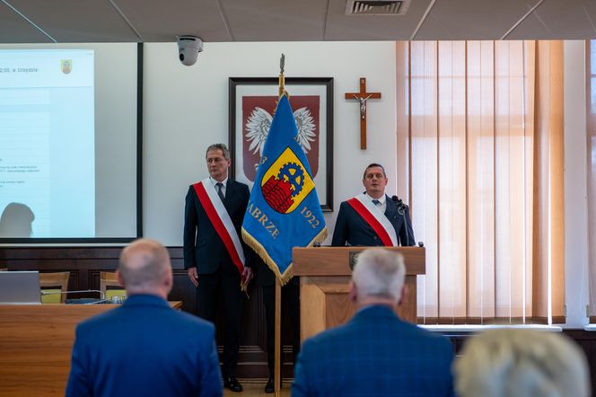 Zaprzysiężenie nowego prezydenta Zabrza. Kamil Żbikowski złożył ślubowanie i zwrócił się do mieszkańców