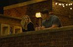 Jennifer Holland jako Emilia Harcourt i John Cena jako Christopher Smith.