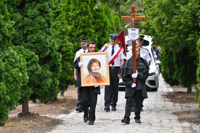 W dniu pogrzebu Joanny Kołaczkowskiej pochowano także wielką polską poetkę 