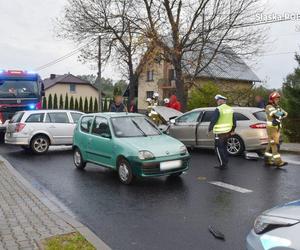 Wypadek w Podzamczu. Zderzyły się trzy auta