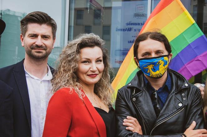 Katowice: Tłumy na proteście społeczności LGBT. "Ludzie to nie ideologia!" 