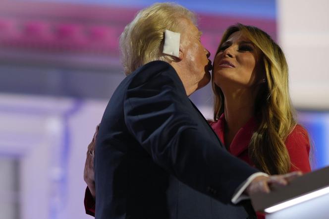 Królowa miała szokujące domysły o Melanii Trump! Nowe fakty ujawnione