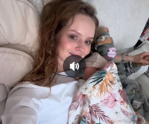 Olga Kalicka ruszyła z promocją… własnego dziecka! Córeczka ma zaledwie miesiąc, a już występuje w reklamie