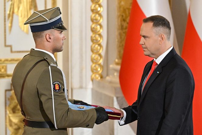  Karol Nawrocki przejmuje symboliczne zwierzchnictwo nad Orderem Orła Białego i Orderem Odrodzenia Polski