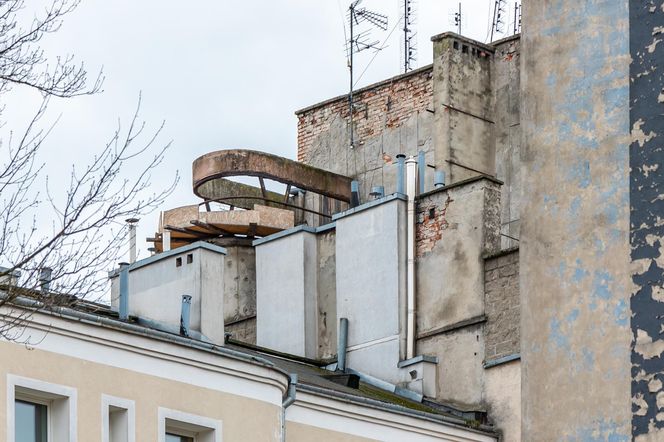 Kamienica na Mackiewicza 1 w Warszawie