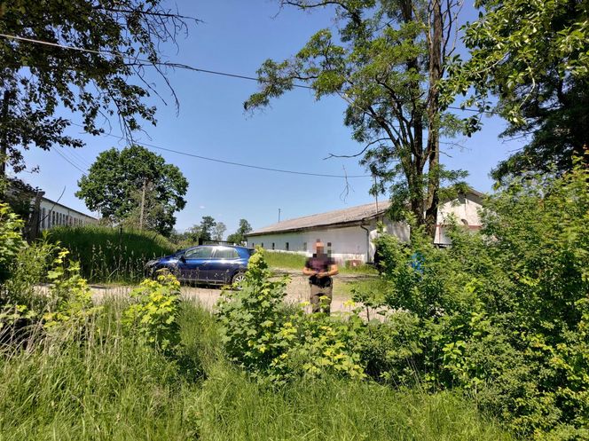 Kobieta zastrzelona na parkingu przy szkole. Znaleziono też ciało jej męża