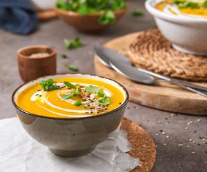 Zupa, która gotuje się sama. Ten przepis to czysta wygoda