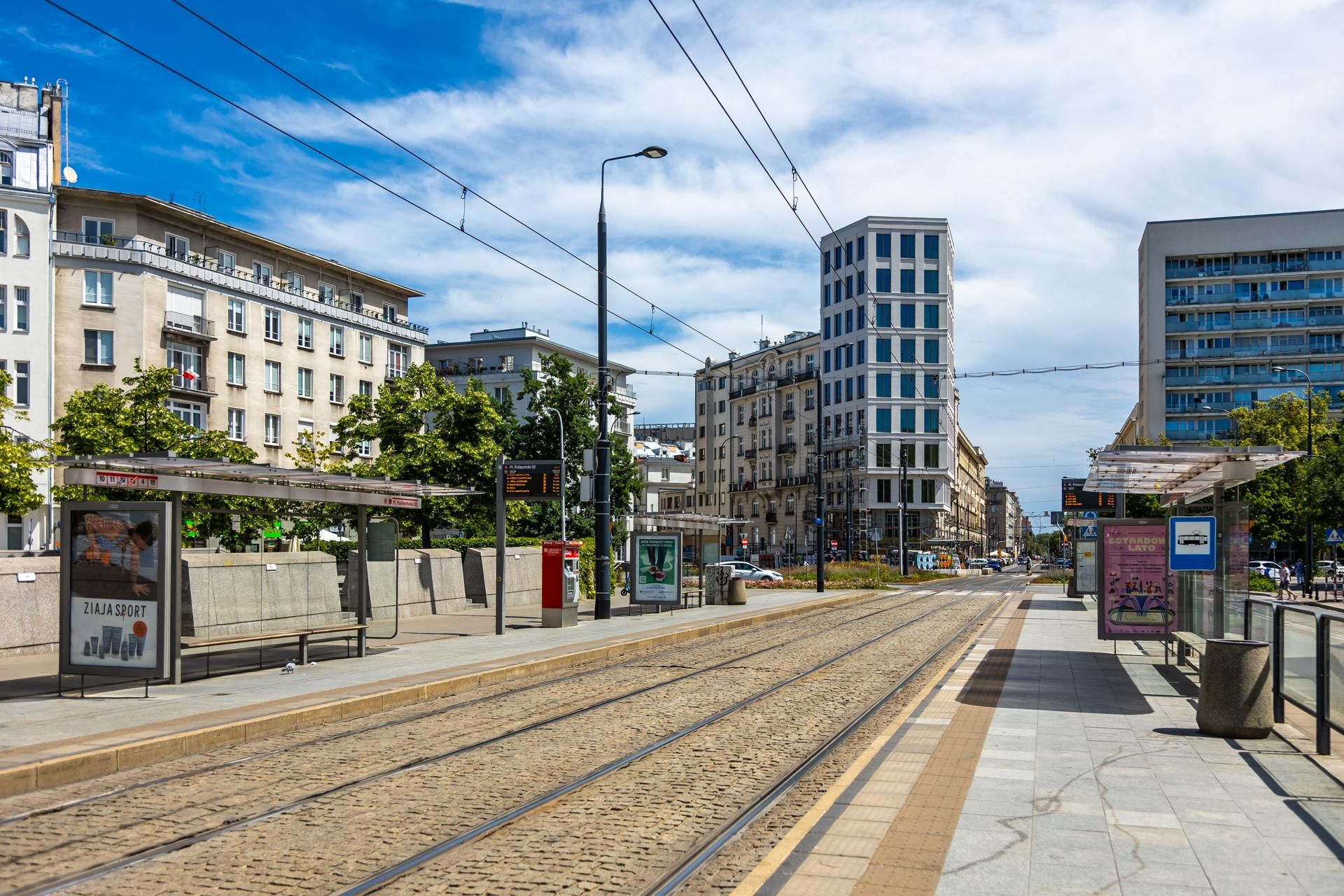 Dawny „szkieletor” przy placu Politechniki 4 w Warszawie