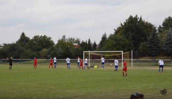 Drużyna z Poznania, która w czterech meczach straciła 74 gole, chce grać z Legią!