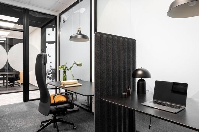 Przestrzeń biurowa Idea office spod kreski Iliard
