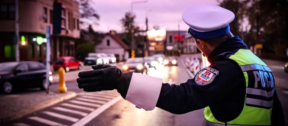 Wszystkich Świętych w Białymstoku: policja wprowadza zmiany w ruchu i ostrzega kierowców