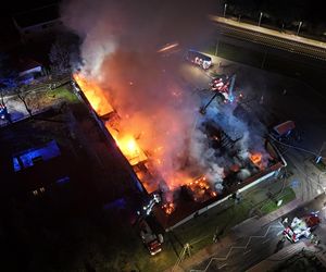 Gigantyczny pożar sklepu w Grodzisku Mazowieckim