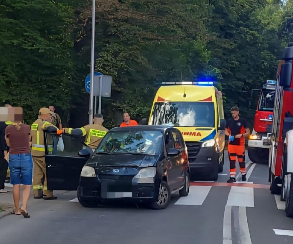 Trzy dziewczynki w szpitalu po potrąceniu przez 76-latka. Nie zatrzymał się przed pasami