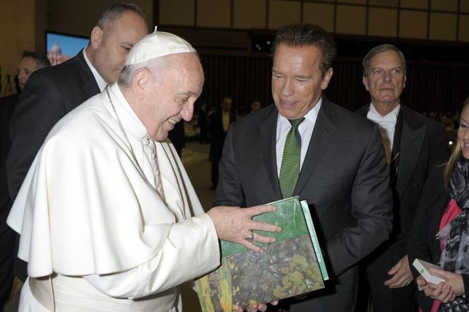 Papież Franciszek spotykał się na przestrzeni lat z gwiazdami