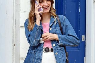 Daisy Edgar Jones w dżinsowej kurtce