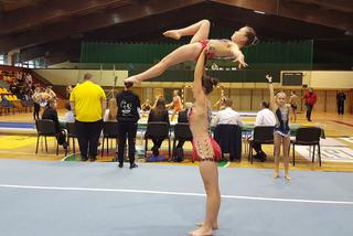 Piramidy, salta i machówki w Trapezie
