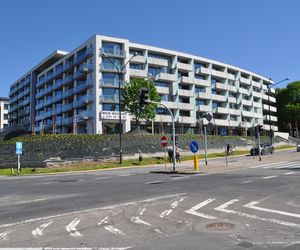 Życie w Architekturze 2025. Apartamenty Reduta - budynek mieszkalny wielorodzinny z częścią usługowo-handlową w parterze. JPA - Jabłoński Pracownia Architektoniczna Sp. z o.o.