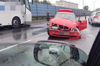 Wypadek w Warszawie. Ruch zablokowany