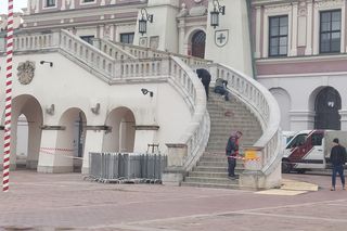 Renowacja  schodów budynku Ratusza