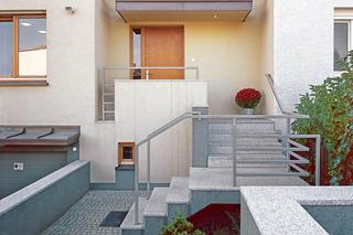 schody zewnętrzne o kilku biegach