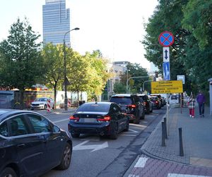 Potężne utrudnienia dla kierowców w Warszawie. Zaraz się zacznie! Tędy nie przejedziesz do końca roku