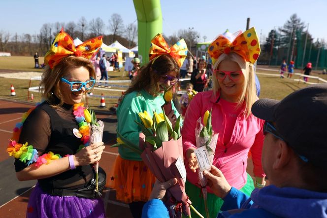  Dzień Kobiet w Rajtuzach to sukces. Piękna pogoda, tłumy kobiet to idealny przepis na celebrację święta w Rybniku ZDJĘCIA