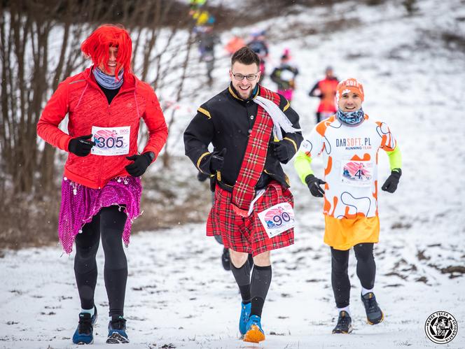 Bieg w spódnicach i sukienkach na Jurze