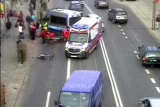 Rowerzystę wyrzuciło w powietrze! Wypadek drogowy w Lublinie - WIDEO