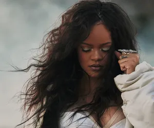Rihanna - oto jej wielki powrót z nową piosenka. Warto było czekać 6 lat?