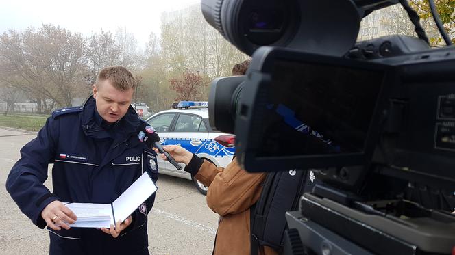 Rozbłyśnij rozsądkiem - załóż odblask - akcja policji w powiecie toruńskim