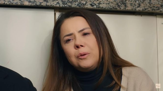 Miłość i nadzieja. Rozbita Gönül opowiada Bülentowi o przeszłości. Wtem dramatyczna wiadomość